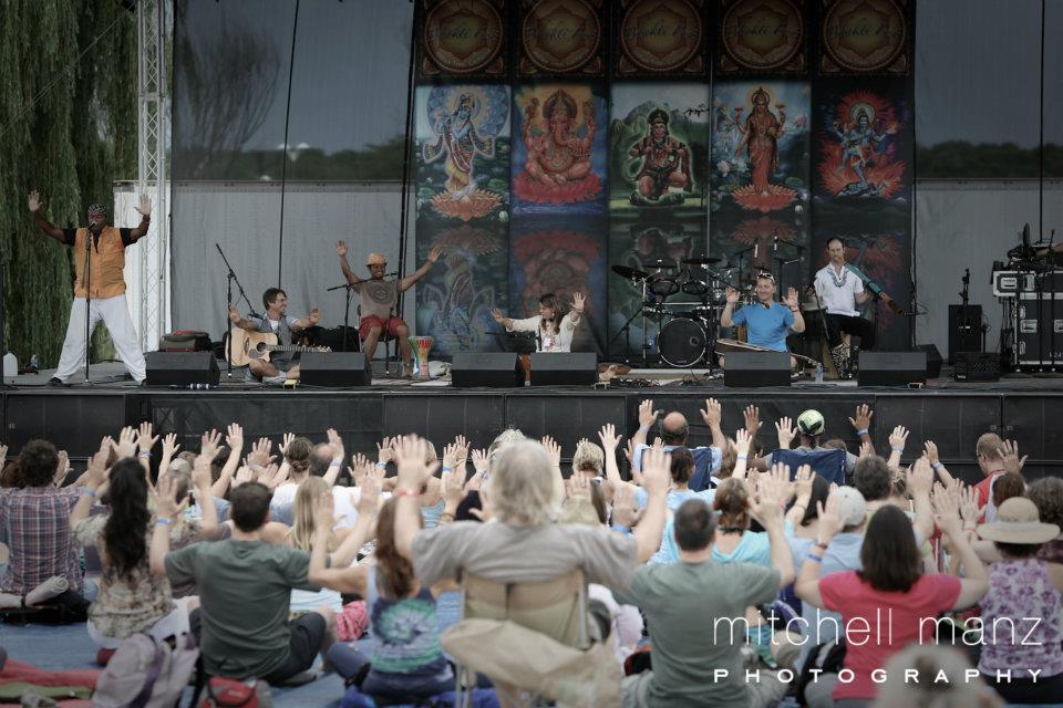 Kai Chi Do at Bhaktifest: Photojournal - Charles and the group